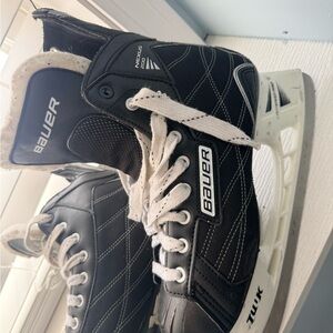 Bauer Black and White Men's Hockey Skates